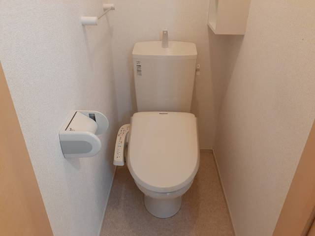 シンプルで使いやすいトイレです