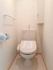 清潔感のあるトイレです