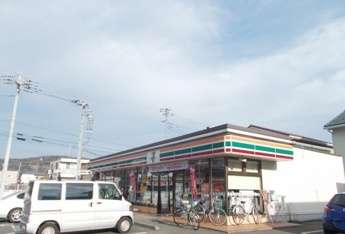 セブンイレブン成田北店まで190m