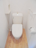ゆったりとした空間のトイレです