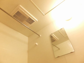 浴室換気乾燥機付きなので雨の日のお洗濯も安心です。