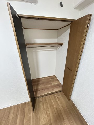パインコート松屋町の収納