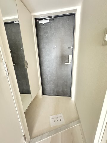 エスリード神戸兵庫駅ミッドポートの玄関