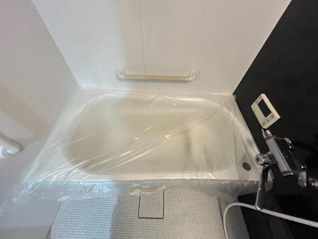 白鷹松下町マンションの浴室