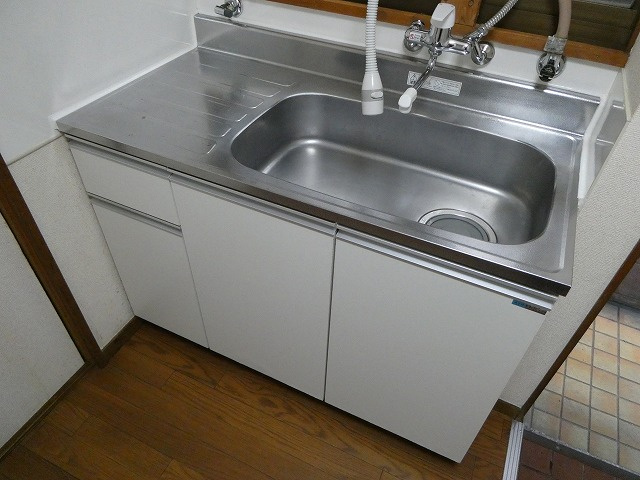 コンパクトなキッチンで掃除もラクラク