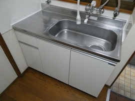 コンパクトなキッチンで掃除もラクラク