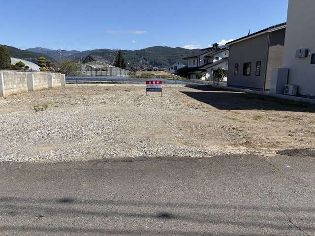 岡谷市長地御所１丁目　売土地の外観