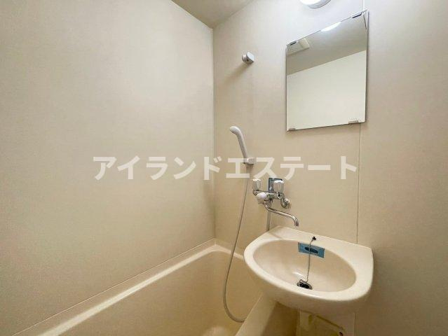 クローバーハイツ　駅近　ネット無料　最上階の浴室