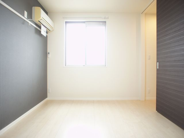 【子供部屋】 | パームガーデンＡ | お部屋がスッキリ！充実収納付きです♪