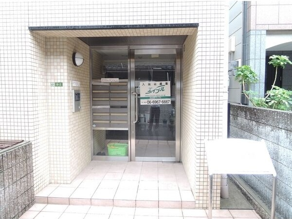 【エントランス】
