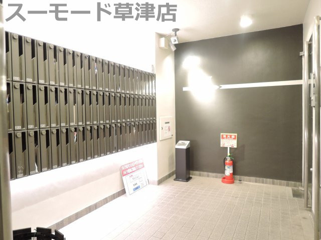 【エントランス】 | センチュリー玉川 | 落ち着いたエントランスです