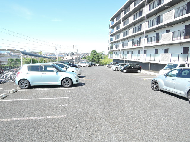 【駐車場】 | センチュリー玉川 | 駐車場があります
