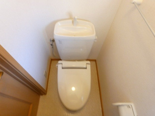 ゆったりとした空間のトイレです