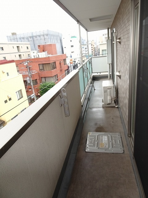 ソノロス　本所のバルコニー