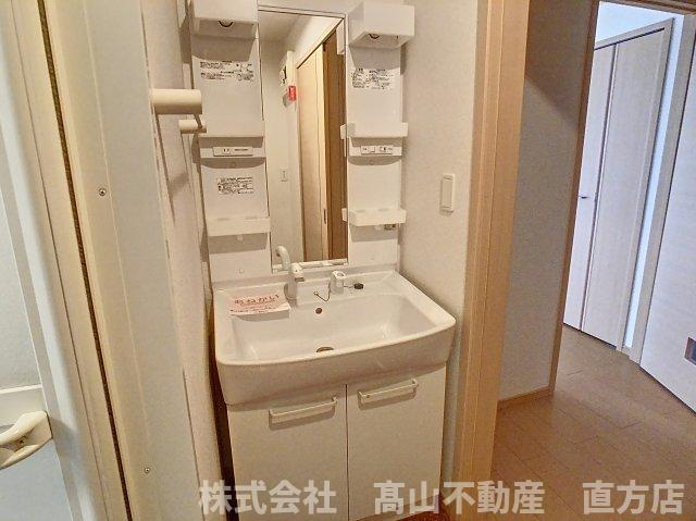 北九州市八幡西区楠橋南３丁目のアパートの洗面所