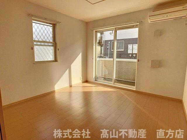 北九州市八幡西区楠橋南３丁目のアパートの洋室