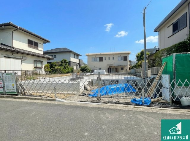 川西市清和台東　第1期　新築一戸建ての外観|周辺は落ち着いた街並みの住宅地！子育てがしやすい住環境です！まだ未完成ですが、現地でしかわからない事もございます。是非一度ご覧ください。