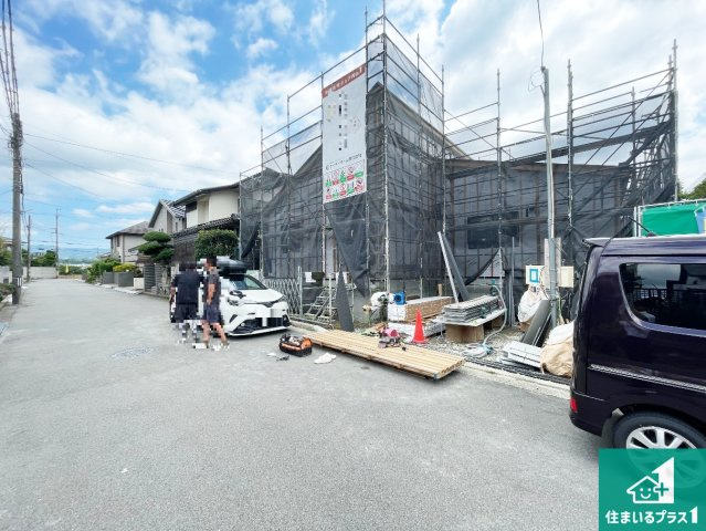 川西市清和台東　第1期　新築一戸建ての前面道路含む現地写真|周辺は落ち着いた街並みの住宅地！子育てがしやすい住環境です！まだ未完成ですが、現地でしかわからない事もございます。是非一度ご覧ください。