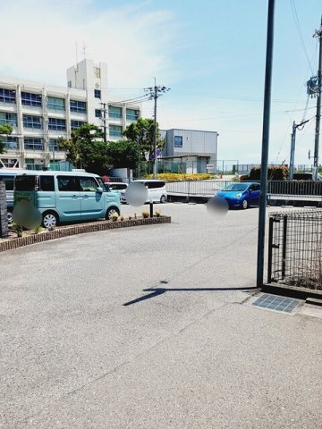 【駐車場】 | コスモグレイスＢ | 車をお持ちの方に嬉しい駐車場付きの物件です