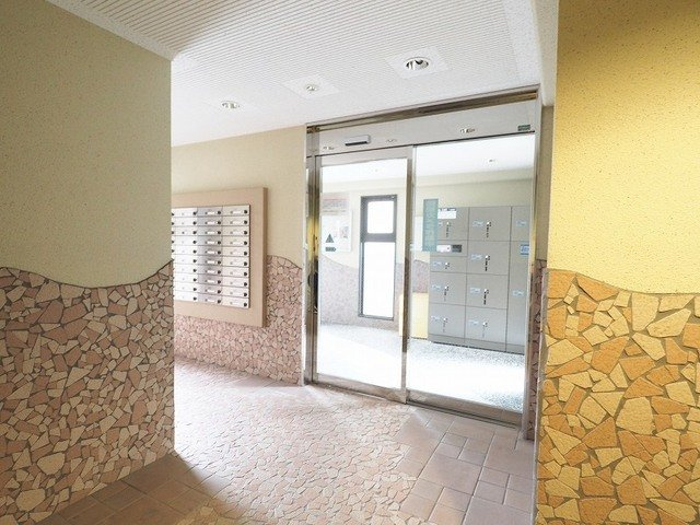 【エントランス】 | エス・テイト守恒 | 落ち着いたエントランスです