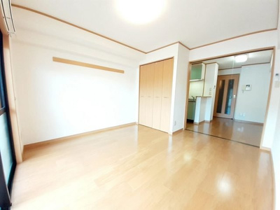 【内装】 | エス・テイト守恒 | 明るい室内です