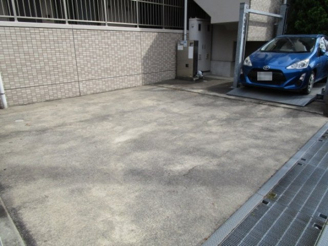 エスペランサの駐車場