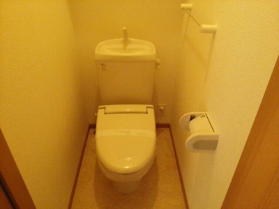 【トイレ】 | ノートルハウスⅡ | ゆったりとした空間のトイレです
