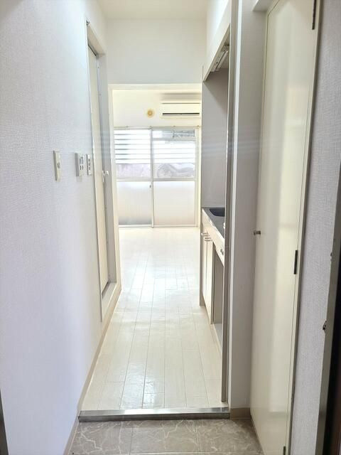 ユースフル三軒茶屋の玄関