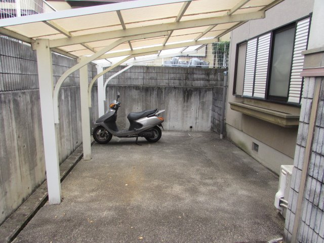 売布ガ丘スカイハイツの駐車場|駐車場です