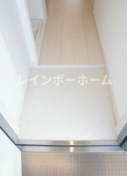 【仲介手数料：50％OFF】対象物件！の玄関|収納もある玄関です