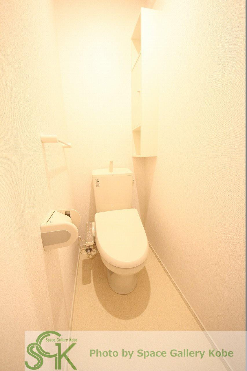 サージェ林　Ⅰ・Bのトイレ|※お部屋により仕様が異なる可能性があります。