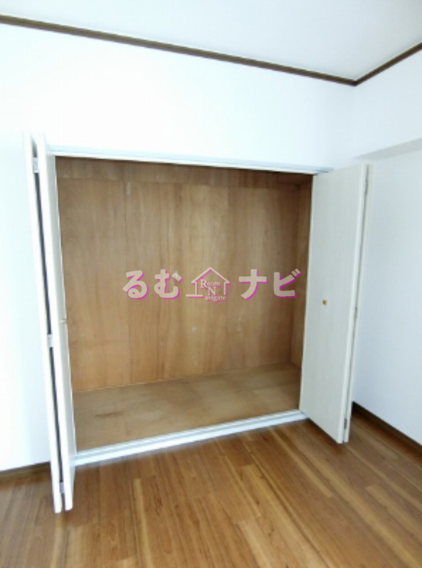 グランディ野間の収納