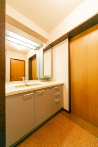 オーキッド代々木上原の洗面所|※写真は同タイプ住戸です。