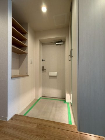 南郷パークマンションの玄関