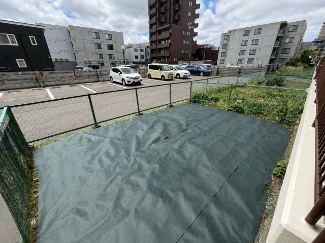 南郷パークマンションの庭