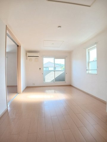 南タウン　あさひ　Ａの居間・リビング|使いやすい居間です