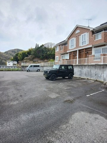 ミルクベッチ　Ｂの駐車場|駐車場に車を止められます