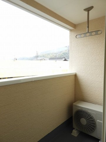 ＢＡＮＺＯ　Ⅱのバルコニー|暖かな日差しのふりそそぐバルコニー