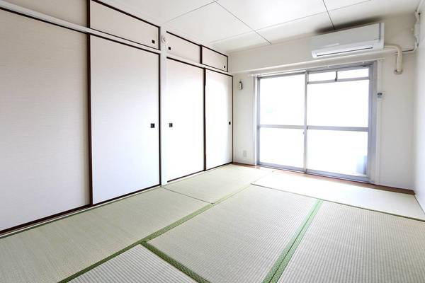 ビレッジハウス八本松1号棟の居間・リビング|ビレッジハウスの同一物件・同一タイプの間取りの写真です