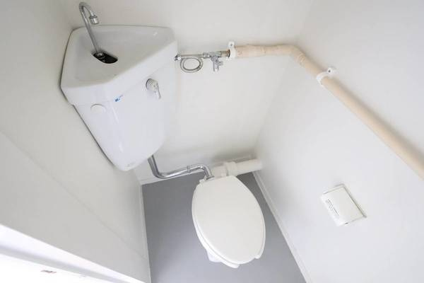 ビレッジハウス八本松1号棟のトイレ|ビレッジハウスの同一物件・同一タイプの間取りの写真です