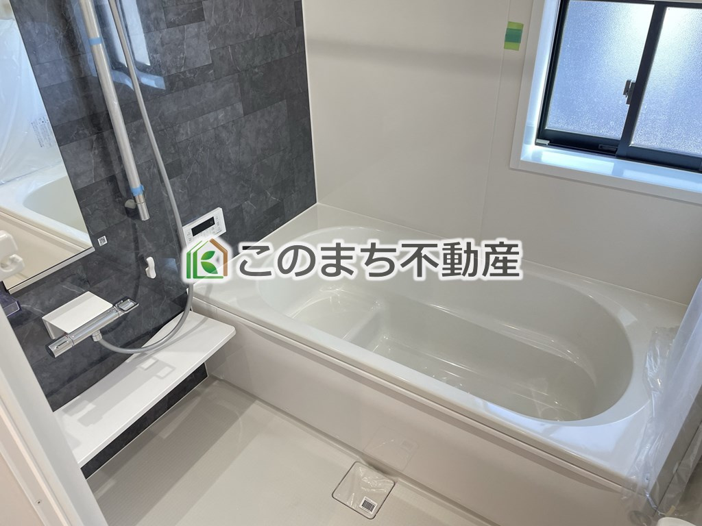 GRAFARE宇都宮市東峰の浴室|同社施工物件の写真です。※建具やフローリング、その他仕様が異なる場合がございます。