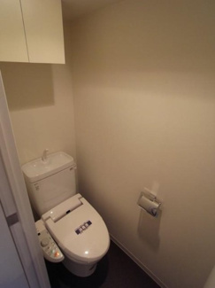 【トイレ】 | エルフラット板橋 | 清潔感のあるトイレです