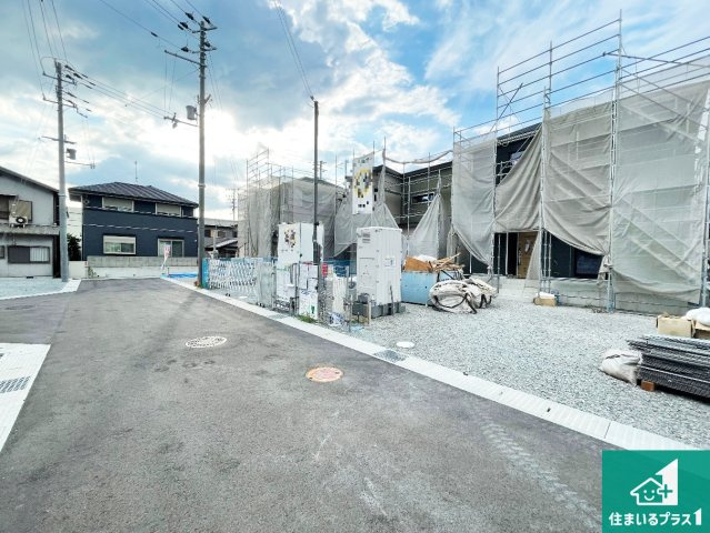 神崎郡福崎町福崎新　第3期　新築一戸建ての前面道路含む現地写真|周辺は落ち着いた街並みの住宅地！子育てがしやすい住環境です！まだ未完成ですが、現地でしかわからない事もございます。是非一度ご覧ください。