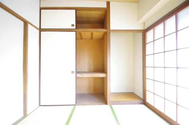 酒井ビルの収納