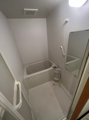 ララステージ熱田　名古屋市賃貸　仲介手数料無料の浴室