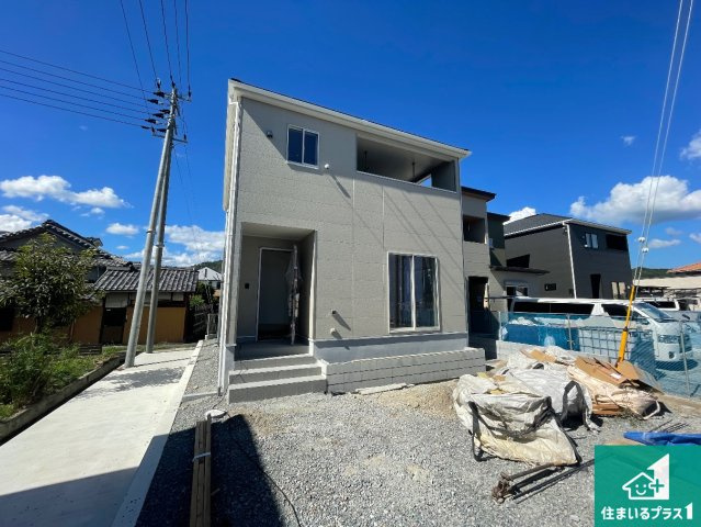 神崎郡福崎町福崎新　第3期　新築一戸建ての外観|周辺は落ち着いた街並みの住宅地！子育てがしやすい住環境です！まだ未完成ですが、現地でしかわからない事もございます。是非一度ご覧ください。