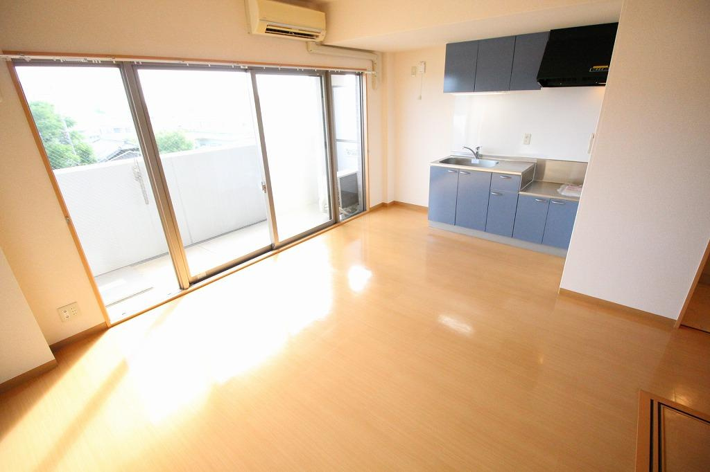 ボヌール有瀬の居間・リビング|※お部屋により仕様が異なる場合があります。