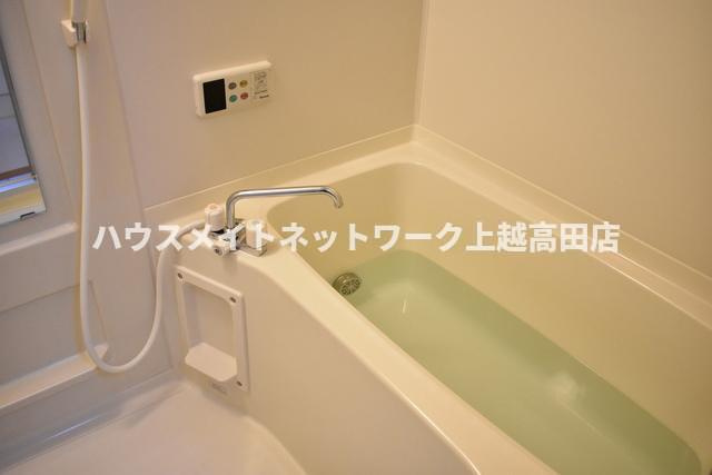 ベルオーク戸野目の浴室|追焚機能付