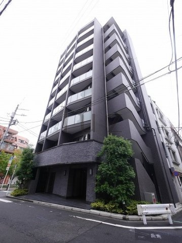 レア横濱反町駅前の外観