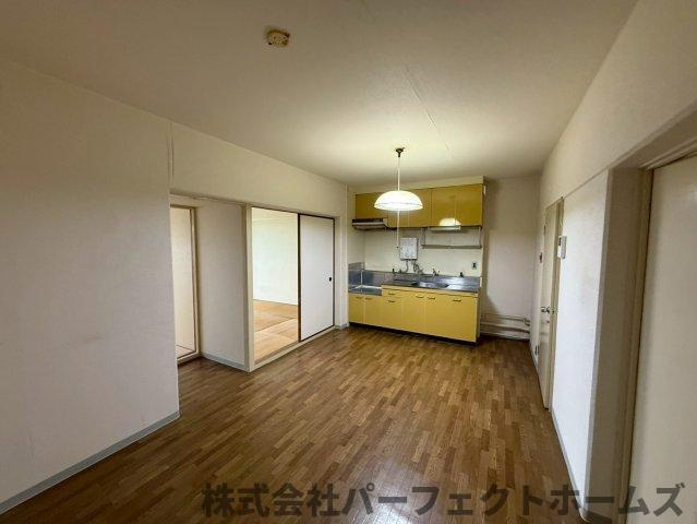 【居間・リビング】の画像